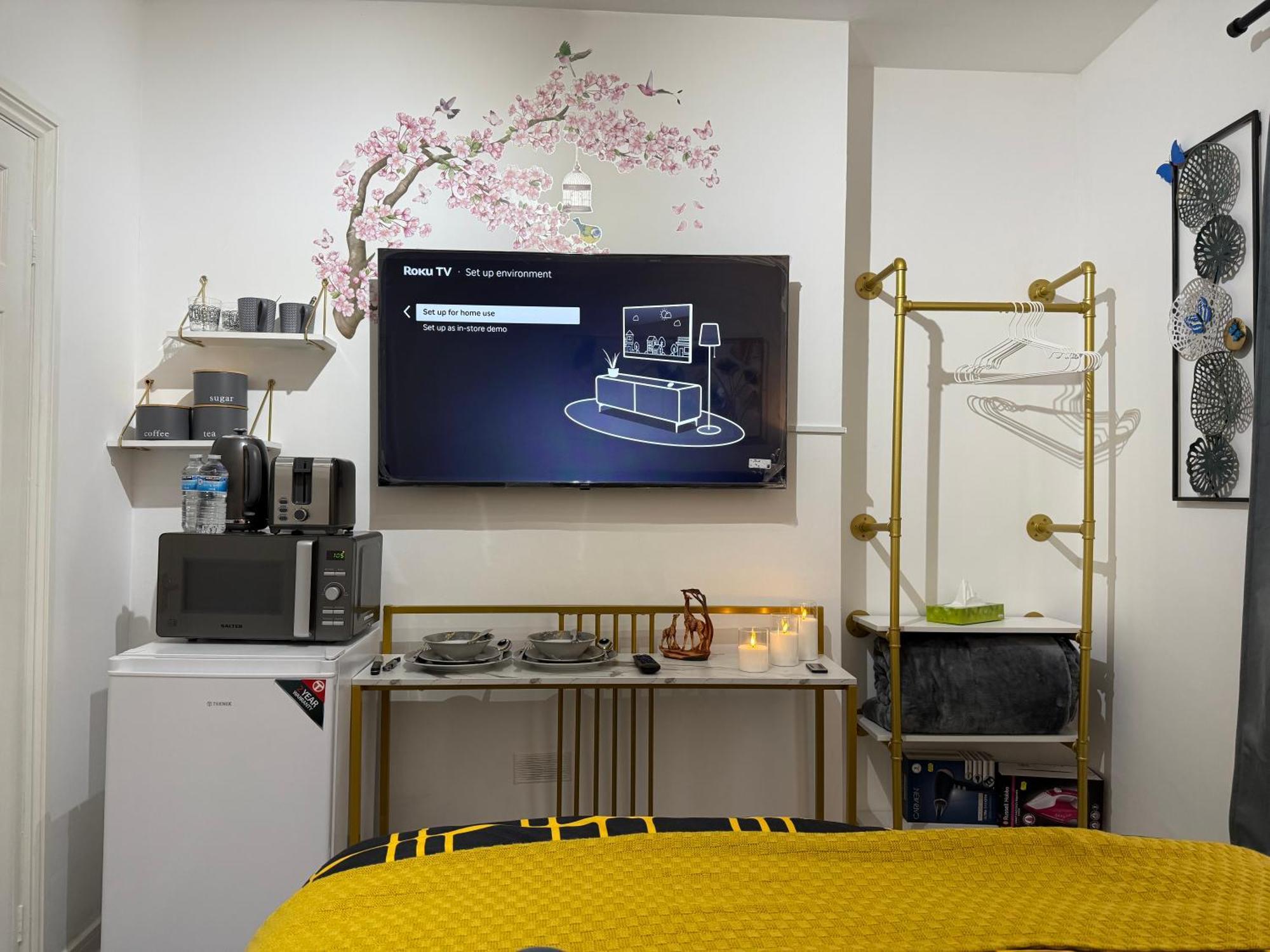 Luxury In Victoria, 7 Minutes Walk To Victoria Station, 7 Homestay *