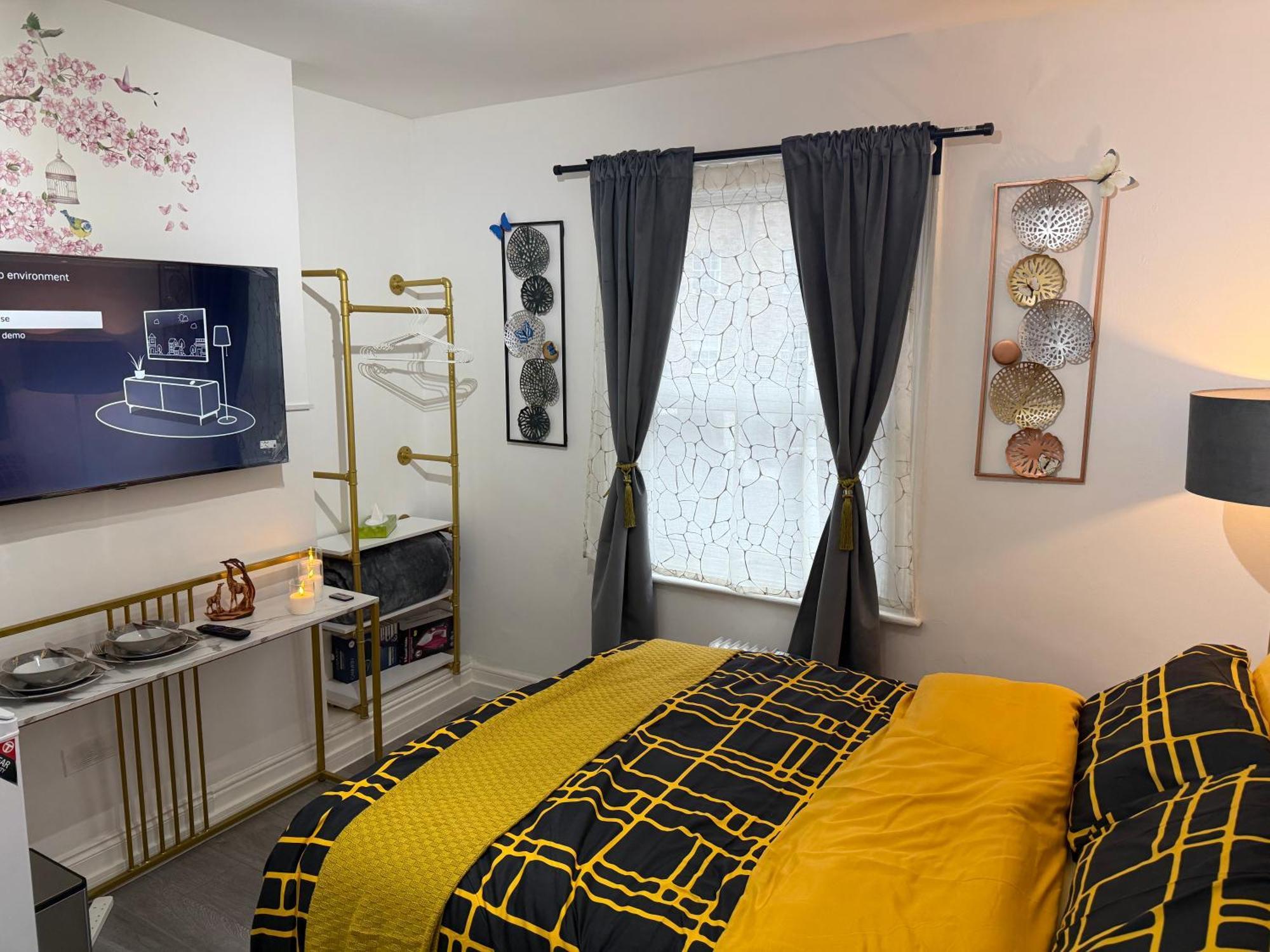 Luxury In Victoria, 7 Minutes Walk To Victoria Station, 7 London