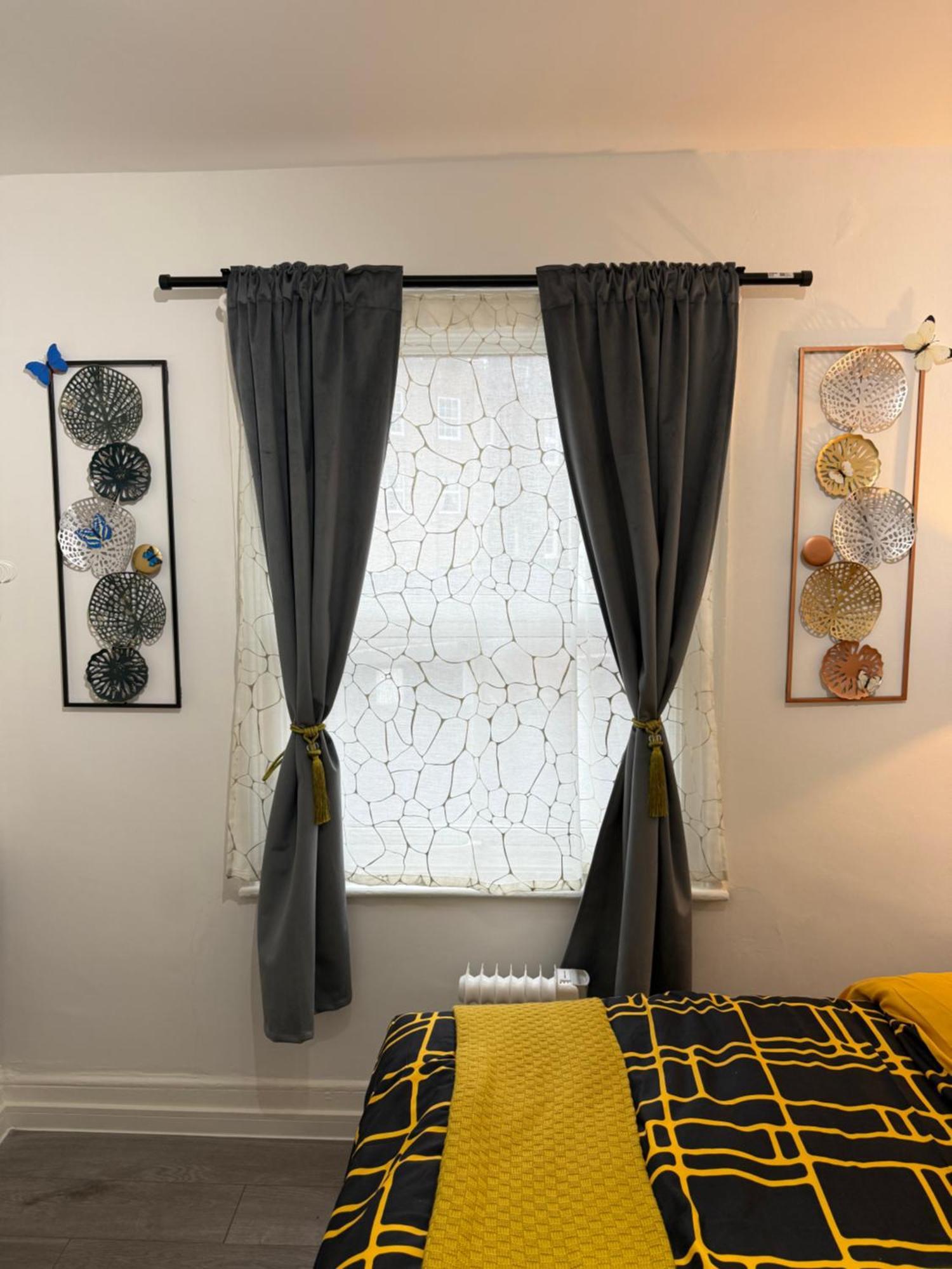 Luxury In Victoria, 7 Minutes Walk To Victoria Station, 7 * London